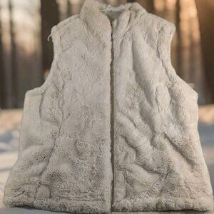 Nicole Miller Original Women's Plush Faux Fur Reversible Vest Ivory Large